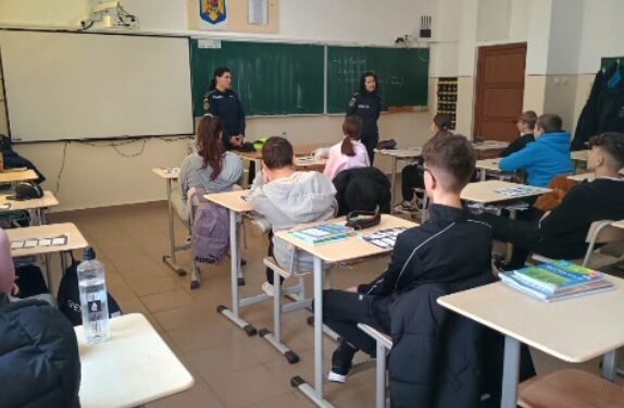 Siguranța elevilor din orașul Ianca în atenția polițiștilor