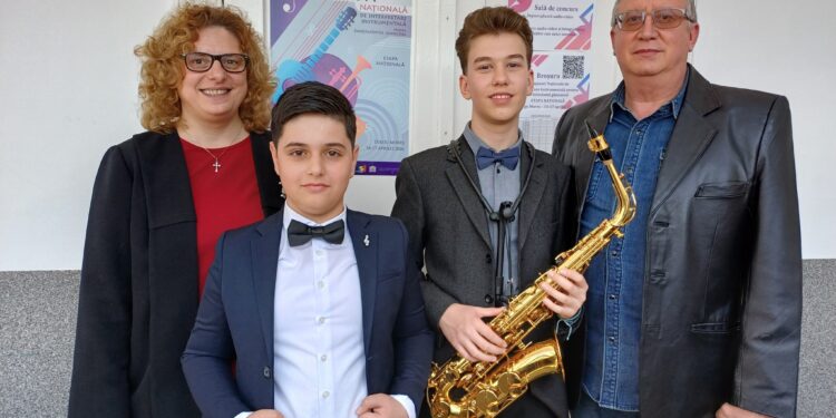 Doi elevi brăileni premiați la Olimpiada Națională de Interpretare Instrumentală de la Târgu Mureș