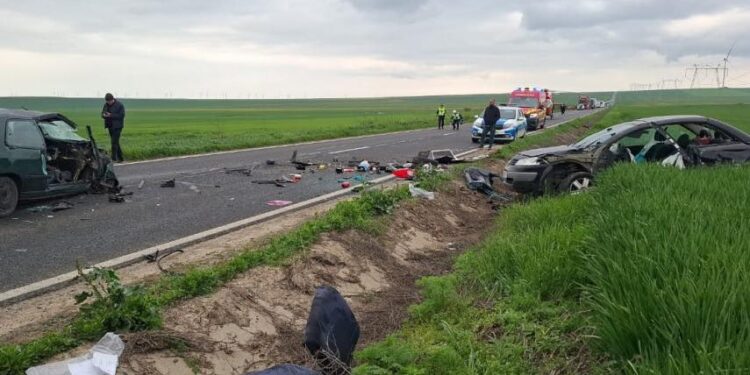 Accident mortal, cu trei autovehicule implicate, pe DN22 (E87), în județul Constanța