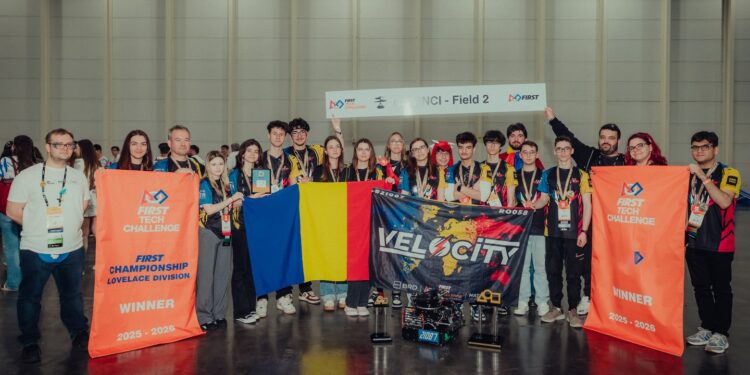 Echipa de robotică de la Colegiul Național Gh. M. Murgoci s-a întors la Brăila după ce a câștigat Campionatul Mondial First Tech Challenge 2026