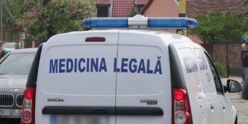 Poliţist găsit împuşcat în cap, în maşina de serviciu, în zona Pădurii Gârboavele
