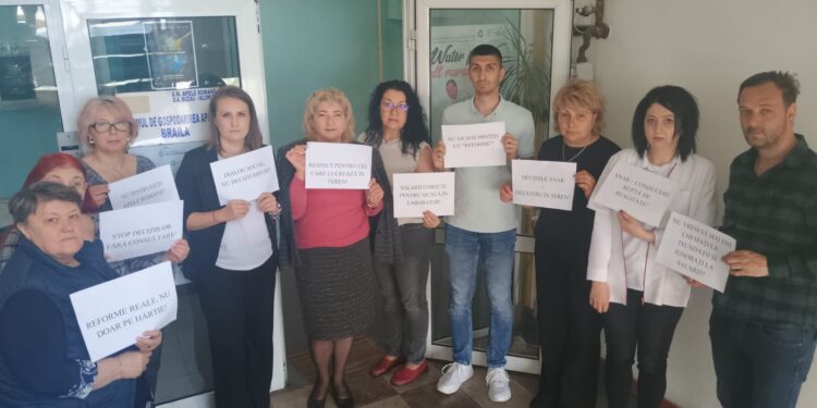 Proteste ale sindicaliștilor de la Apele Române și la Brăila