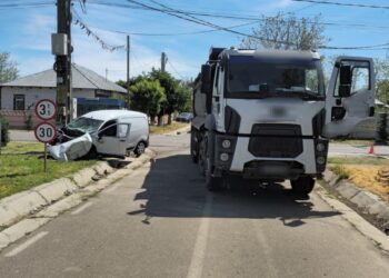 Accident cu o persoană rănită în comuna Romanu