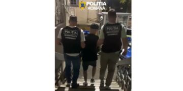 Arestat pentru 4 fapte de furt din societăți comerciale