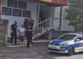 Doi bărbați din Lacu Sărat, arestați preventiv pentru săvârșirea infracțiunii de viol