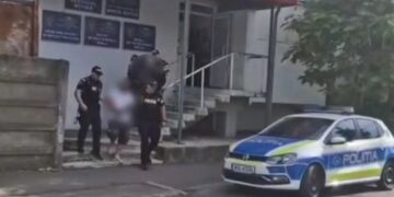 Doi bărbați din Lacu Sărat, arestați preventiv pentru săvârșirea infracțiunii de viol