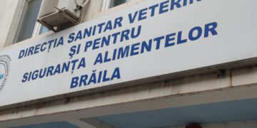 Prefectul cere suspendarea raporturilor de serviciu ale funcționarilor publici de la DSVSA Brăila acuzați de corupție