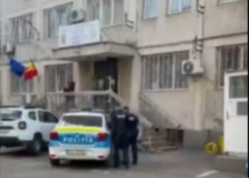 Două mandate de executare a unor pedepse cu închisoarea puse în aplicare de polițiști