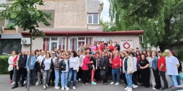 Membri ai SANITAS Brăila protestează împotriva proiectul noii legi a salarizării