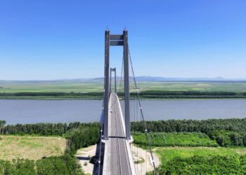 Lucrări de întreținere pe Podul Suspendat peste Dunăre