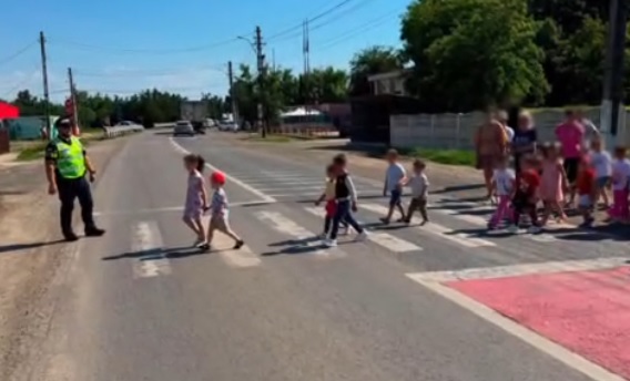 Activități preventive desfășurate de polițiști în unități de învățământ din mediul rural