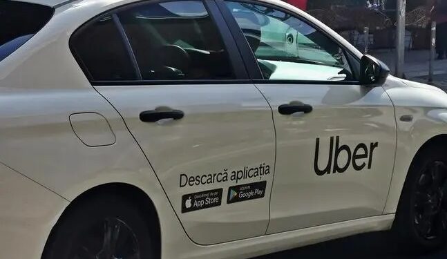 Șoferi Bolt și Uber, depistați că lucrau fără forme legale de angajare