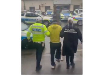 Reținut de polițiști și apoi plasat sub control judiciar pentru mai multe infracțiuni la regimul rutier