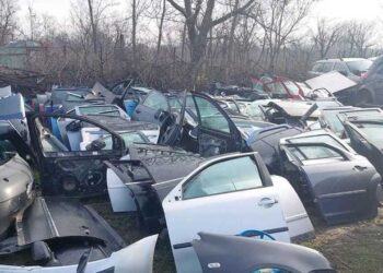 Activitate neautorizată de dezmembrare a vehiculelor, sancționată de Garda Națională de Mediu – Comisariatul Județean Brăila