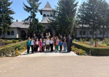 Excursie de o zi pentru 30 de copii din parohiile Țibănești, Gropeni și Valea Cânepii