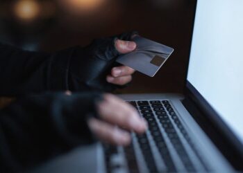 preveni fraudele informatice
