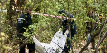 Bărbat din Buzău găsit spânzurat în Pădurea Stejaru din localitatea Lacu Sărat