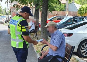 Acțiune de informare a cetățenilor, privind obligațiile ce le revin în calitate de deținători de animale de companie