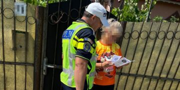 Acțiune de informare a deținătorilor de animale de companie din localitățile Măxineni și Latinu