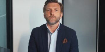 Apel la acțiune urgentă: 5 măsuri esențiale pentru monitorizarea și penalizarea înșelăciunilor cu „pastile minune”
