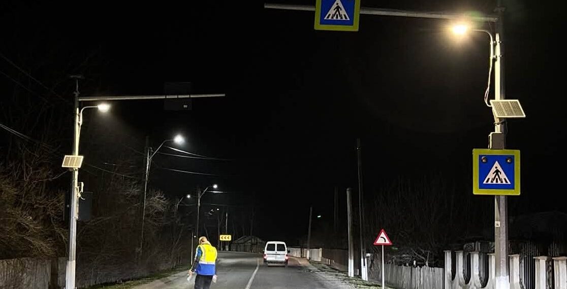 Iluminat fotovoltaic pentru 128 de treceri de pietoni de pe drumurile județene din Brăila