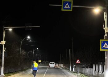 Iluminat fotovoltaic pentru 128 de treceri de pietoni de pe drumurile județene din Brăila