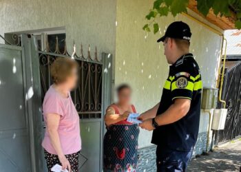 Acțiune de informare a cetățenilor privind obligațiile ce le revin în calitate de deținători de animale de companie