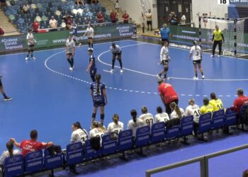 După o primă repriză modestă, HC Dunărea Brăila a câștigat cu 30-23 meciul cu CSM Slatina, în prima zi a turneului Cupa Craiovei