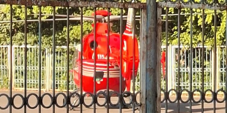 Un bărbat din Tudor Vladimirescu transportat cu elicopterul SMURD la un spital din București, după un conflict în stradă