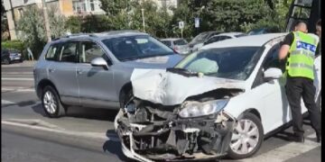Șocant în Galați. Un bărbat băut a încercat să-și ucidă soția, lovind-o intenționat cu mașina pe trecerea de pietoni