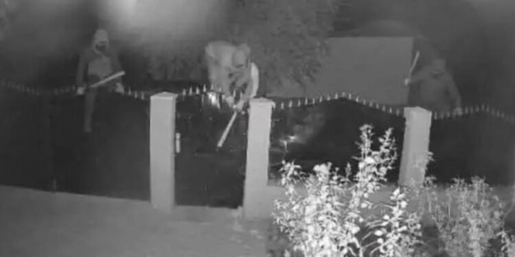 Panică la Șuțești: „Strigoii” de pe TikTok ascund, de fapt, acte reale de vandalism