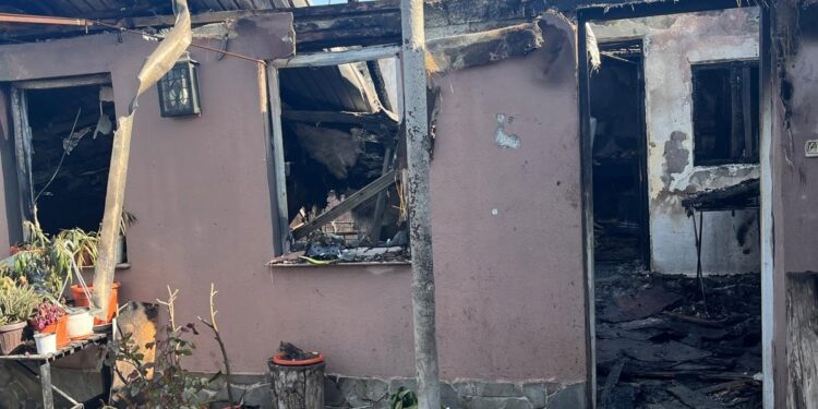 Două familii din județul Brăila afectate de incendii, primesc ajutoare de la Guvern