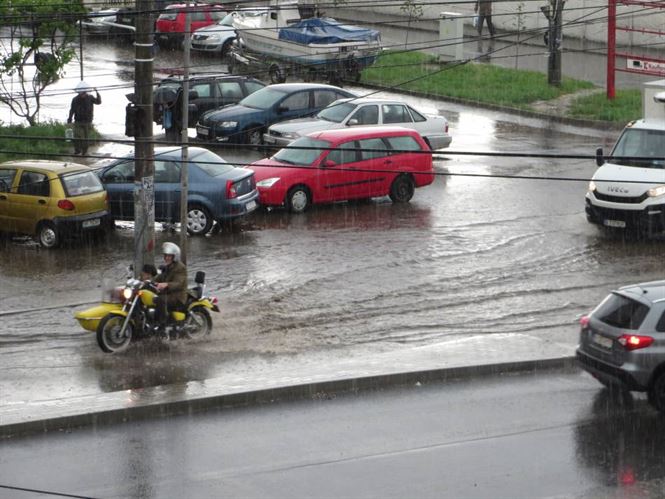 Avertizare meteo, incep ploile