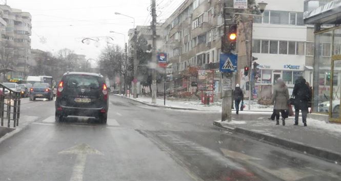 Avertizari de la politie privind traficul in conditii de iarna