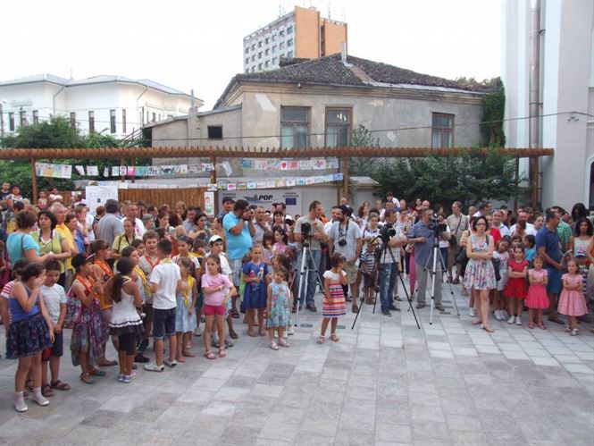 Invitatie la festivitatea de inchidere a Clubului de vacanta pentru copii si tineret