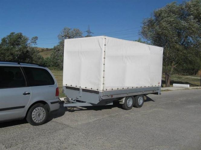 Depistat in trafic cu remorca fara numere de inmatriculare