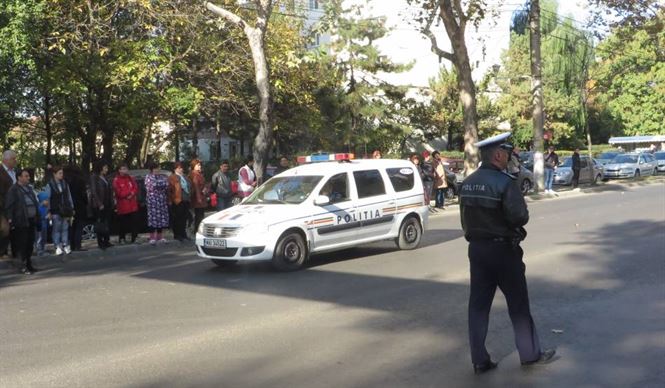 Depistati in trafic desi aveau permisele suspendate