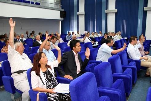 Doua ore de circ la sedinta de indata a CJ Braila. O alta sedinta convocata pentru ora 15.00