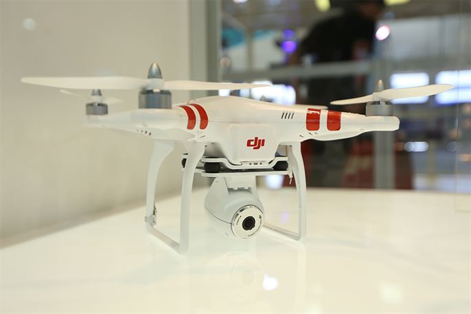 Guvernul interzice dronele
