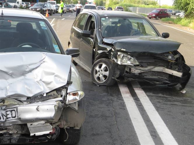 Galerie foto: Accident la intrarea in statiunea Lacu Sarat