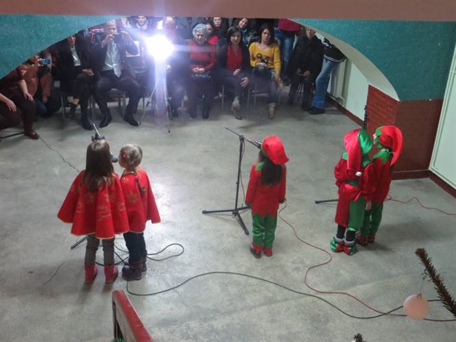 Concertul lui Moș Crăciun sustinut de Stelutele Dunarene