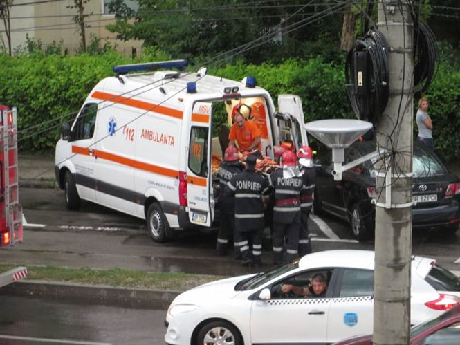 Galerie foto+video: Furtuna a facut ravagii