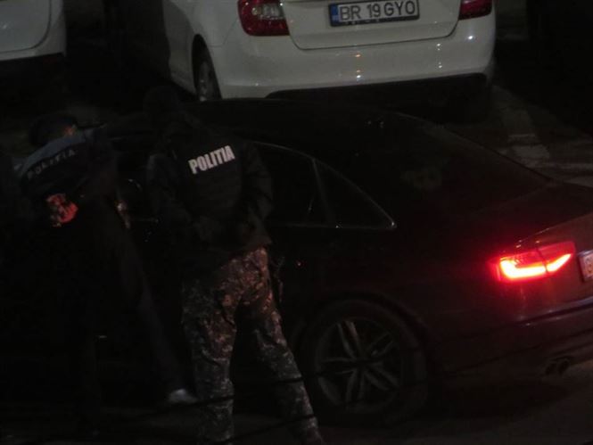 Peste 100 de vehicule oprite in trafic si 177 de persoane legitimate intr-o singura zi