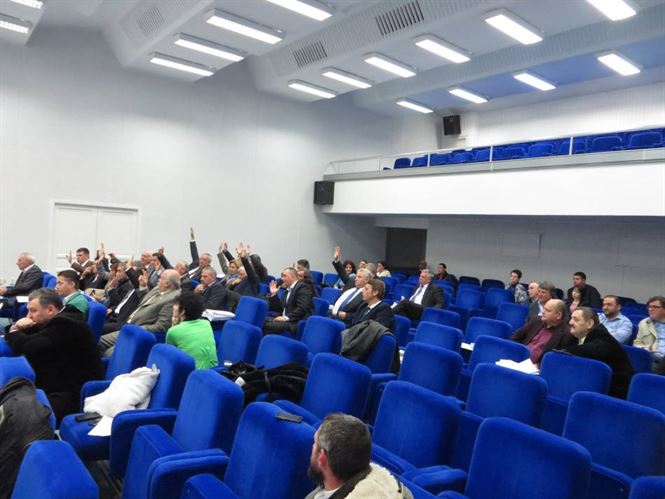 Haos la votul pentru concesionarea Lacului Blasova