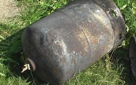 Incendiu provocat de explozia unei butelii, in satul Spiru Haret