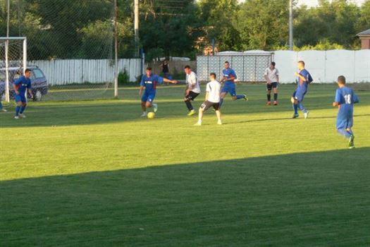 Sportul Chiscani a invins Viitorul Insuratei intr-un meci amical