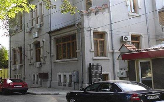 Trei profesori de nota 10.00