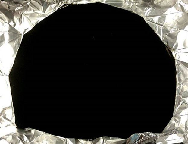 A fost creat "noul negru" al lumii stiintifice
