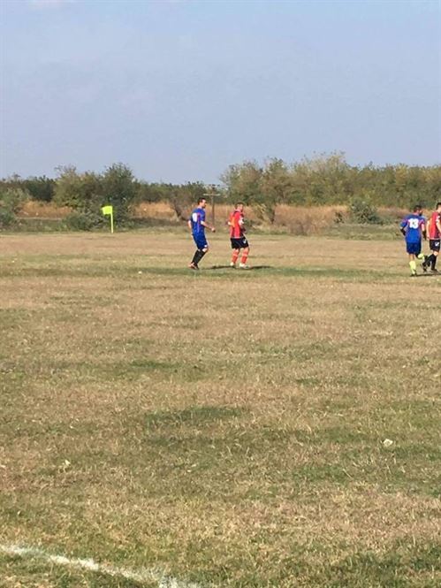 Viitorul Galbenu si FC Urleasca singurele echipe neinvinse in Liga a 5-a dupa 8 etape