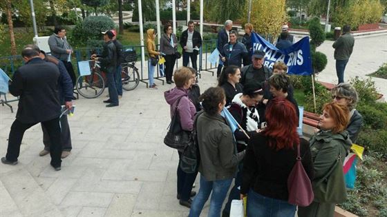 Sindicalistii de la BNS au pichetat prefectura Braila